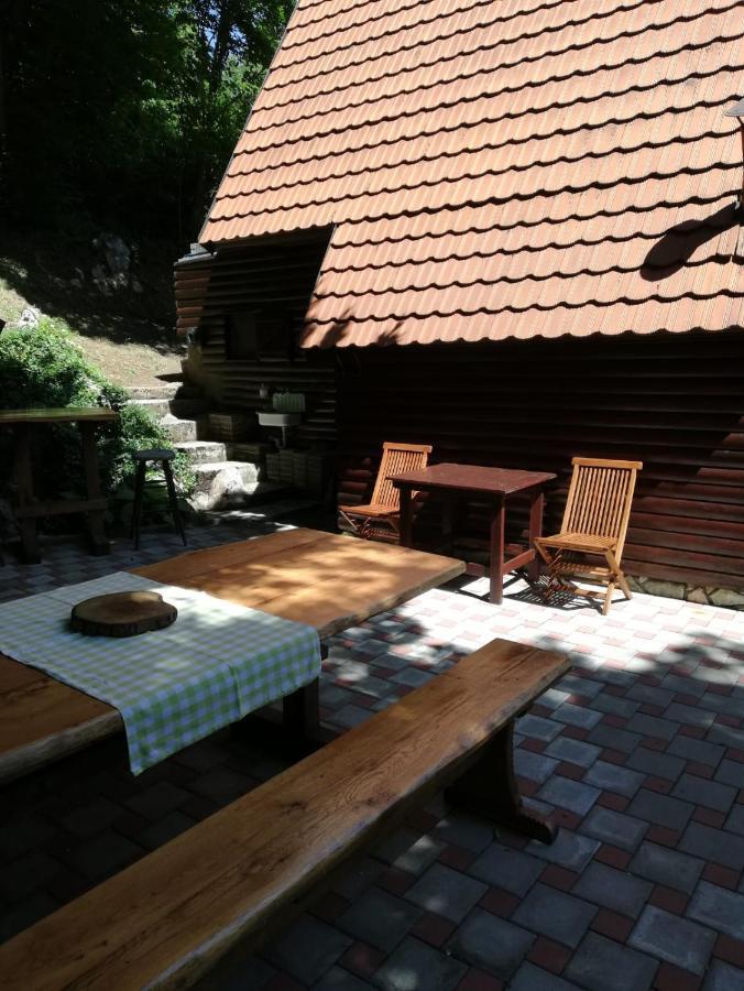 Holiday Home Mreznica Gornji Zvecaj Екстер'єр фото